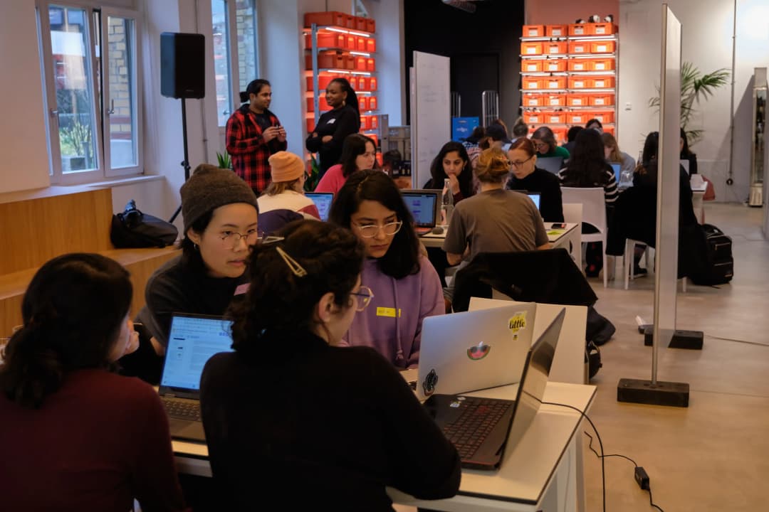 Radia, former Girls in Tech Germany, organised coding workshop for women in tech in Berlin
